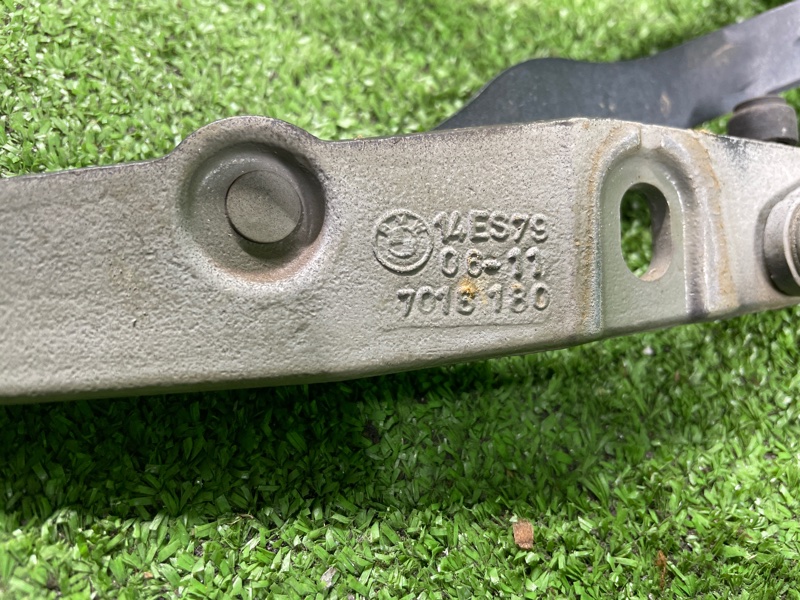 Петля двери багажника, 2500 рублей, Фроловское