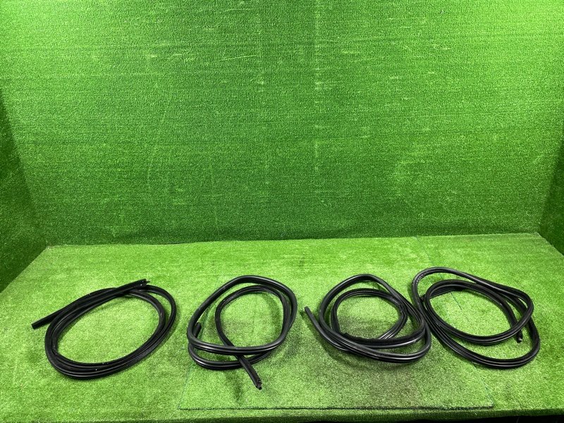 Уплотнительная резинка боковой двери, 4000 рублей, Фроловское