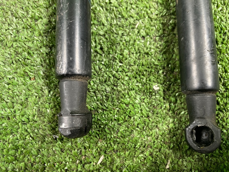 Амортизатор двери багажника, 5000 рублей, Фроловское