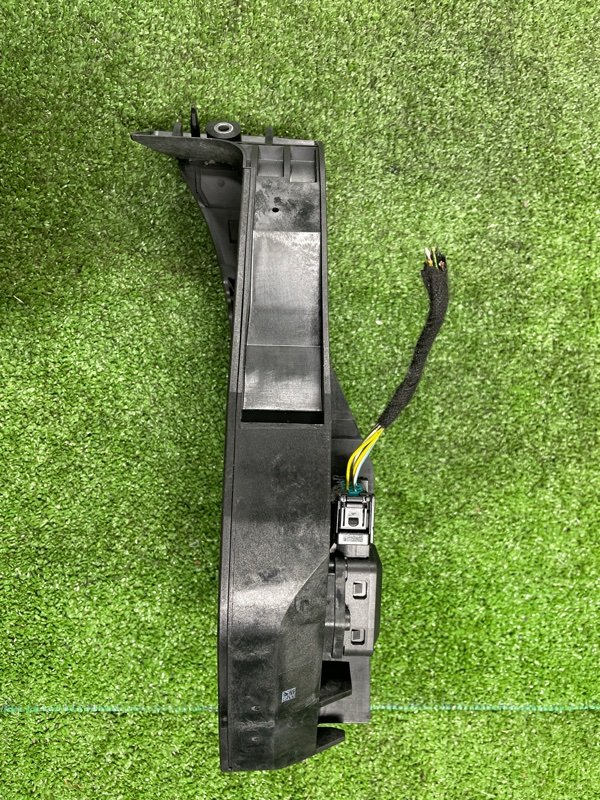 Педаль газа, 2000 рублей, Фроловское