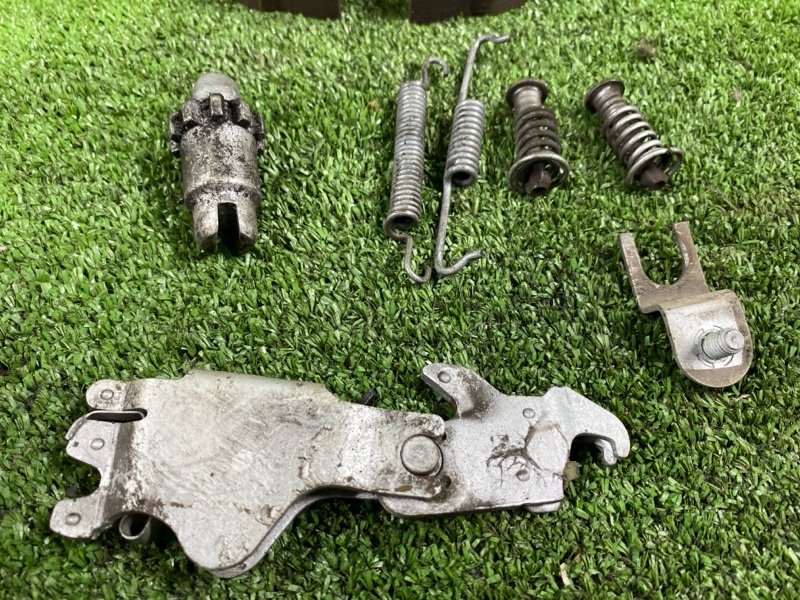 Колодки стояночного тормоза, 2300 рублей, Фроловское