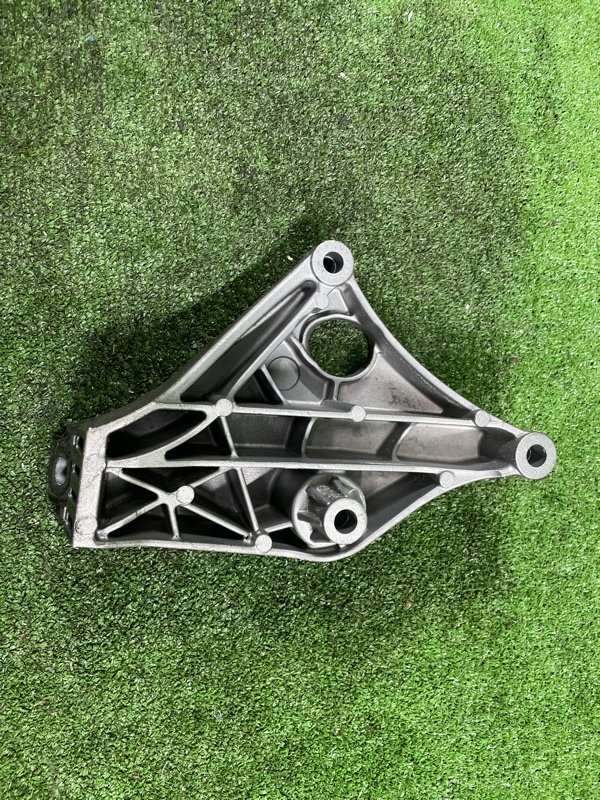 Кронштейн двигателя, 1200 рублей, Фроловское