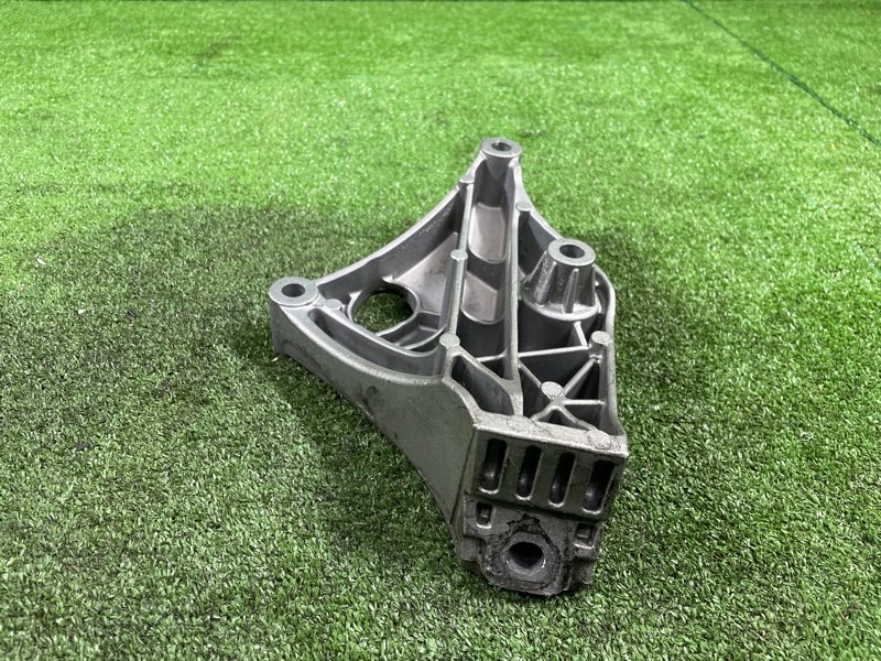 Кронштейн двигателя, 1200 рублей, Фроловское