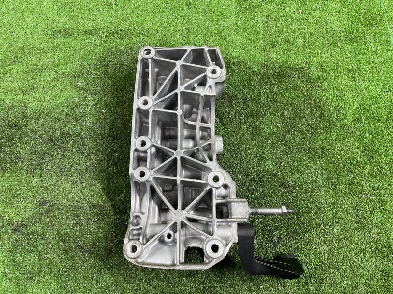 Кронштейн генератора, 1800 рублей, Фроловское