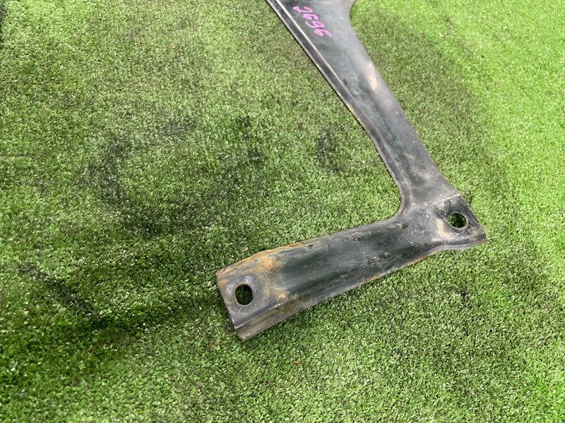 Кронштейн кузова, 1000 рублей, Фроловское