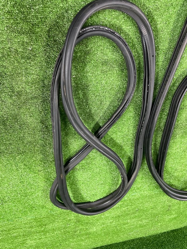 Уплотнительная резинка боковой двери, 4000 рублей, Фроловское