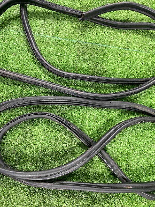 Уплотнительная резинка боковой двери, 4000 рублей, Фроловское