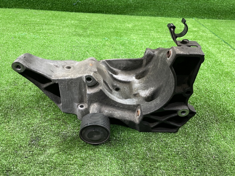 Кронштейн генератора, 1000 рублей, Фроловское