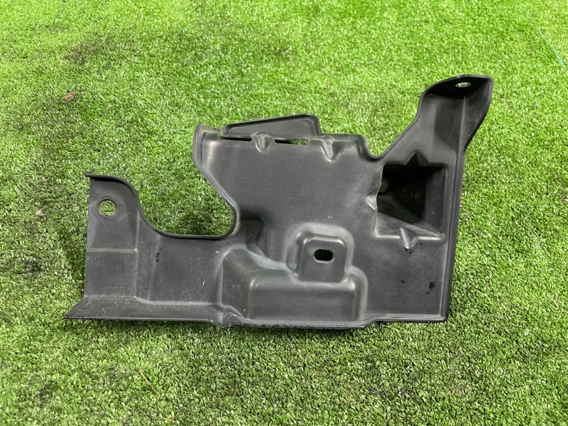 Кронштейн решетки радиатора, 500 рублей, Фроловское