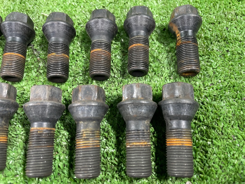 Болт колесный, 2100 рублей, Фроловское