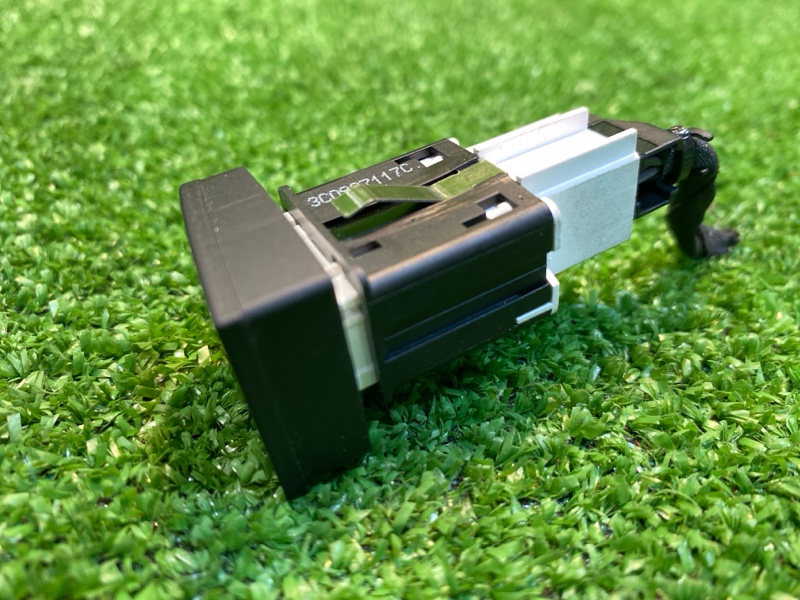 Кнопка антипробуксовочной системы, 700 рублей, Фроловское