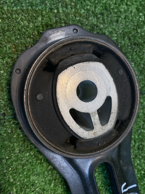 Подушка двигателя, 650 рублей, Фроловское