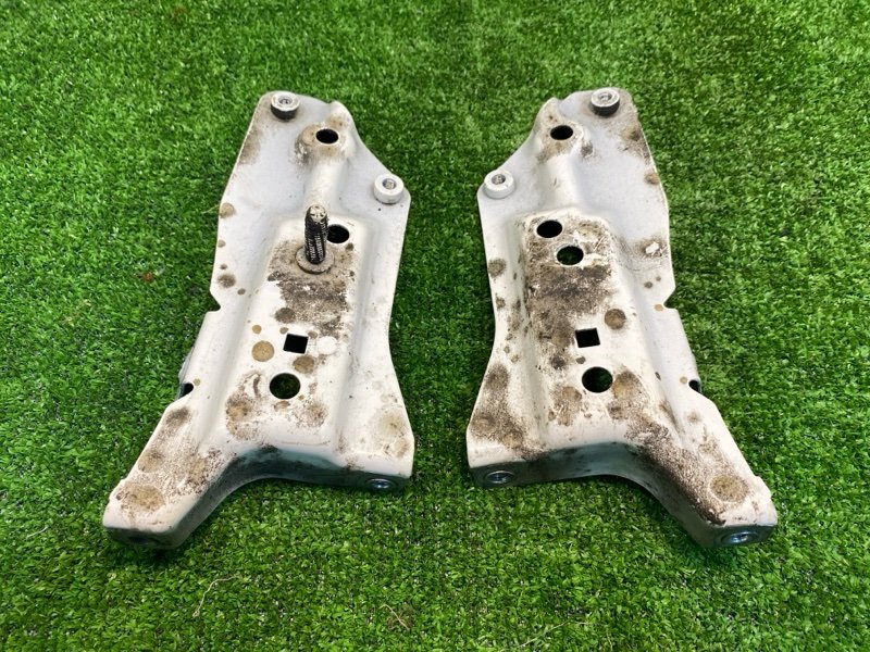 Кронштейн крыла, 2500 рублей, Фроловское