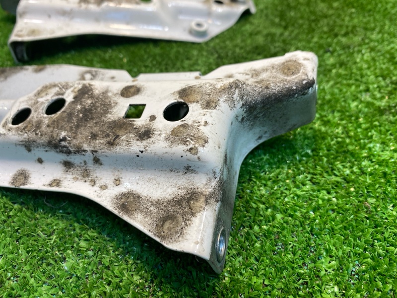 Кронштейн крыла, 2500 рублей, Фроловское