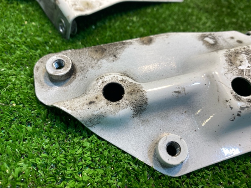 Кронштейн крыла, 2500 рублей, Фроловское