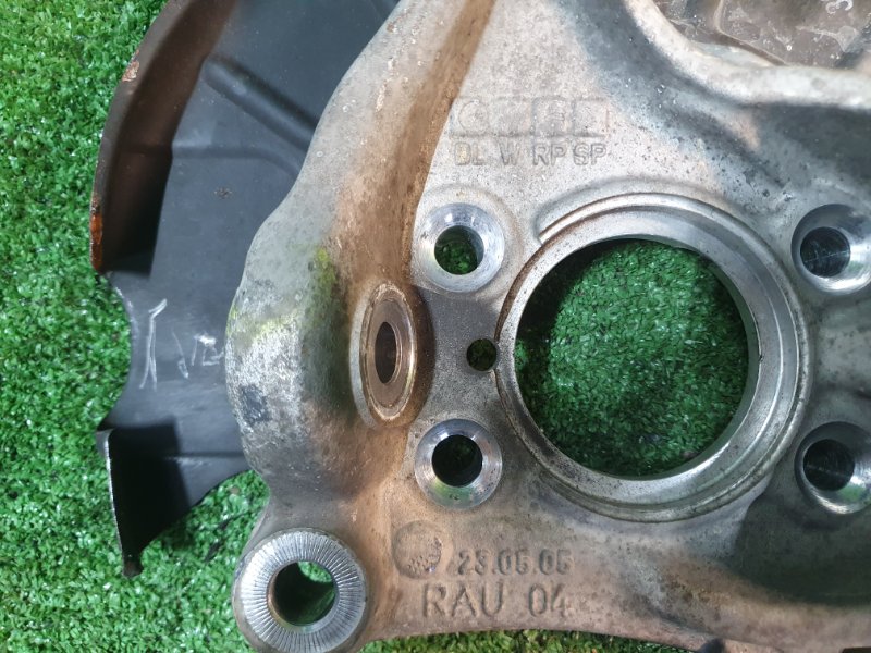 Кулак поворотный левый, 3000 рублей, Фроловское