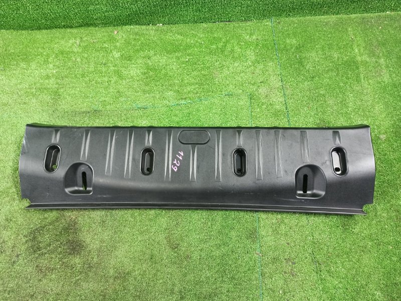 Обшивка багажника, 1000 рублей, Фроловское