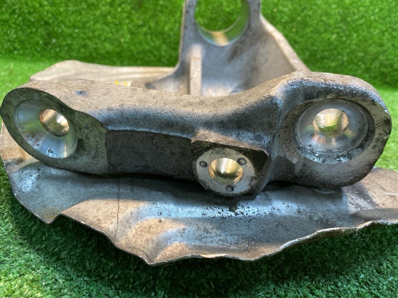 Кулак задний правый, 2000 рублей, Фроловское