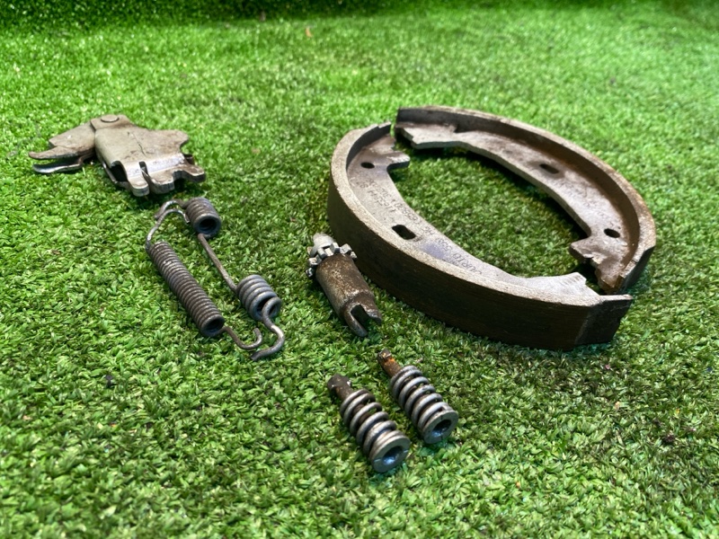 Колодки стояночного тормоза, 3100 рублей, Фроловское