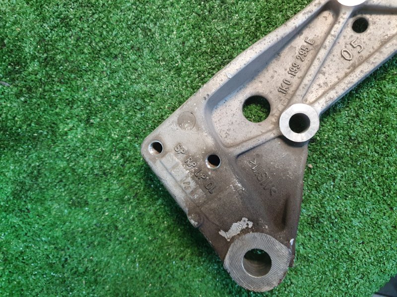 Крепление рычага подвески, 3800 рублей, Фроловское