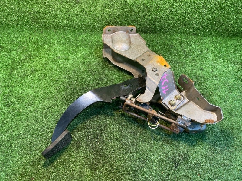 Педаль тормоза, 1500 рублей, Фроловское