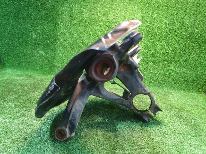 Кулак поворотный правый, 4000 рублей, Фроловское