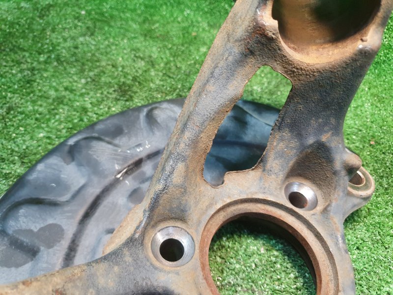 Кулак поворотный левый, 4000 рублей, Фроловское