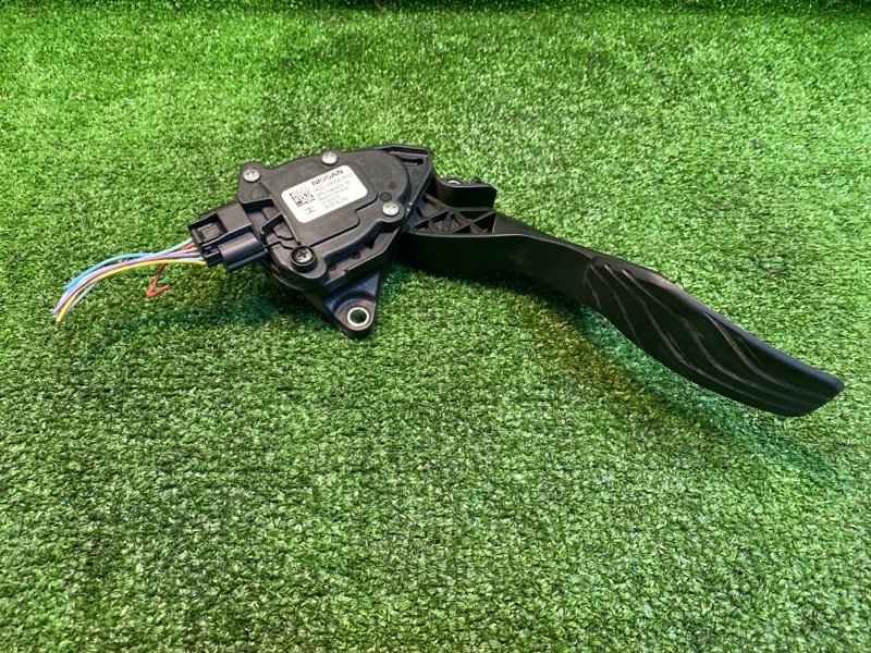 Педаль газа, 1000 рублей, Фроловское