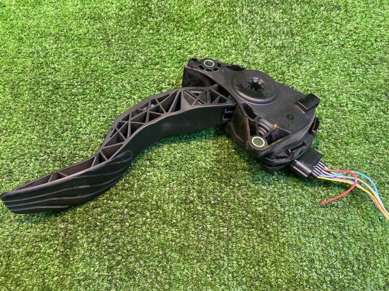 Педаль газа, 1000 рублей, Фроловское