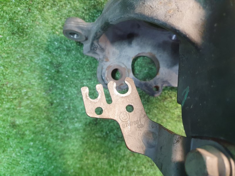 Кулак поворотный левый, 3000 рублей, Фроловское