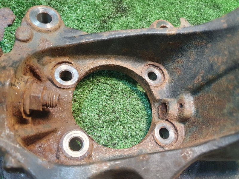 Кулак поворотный левый, 2000 рублей, Фроловское