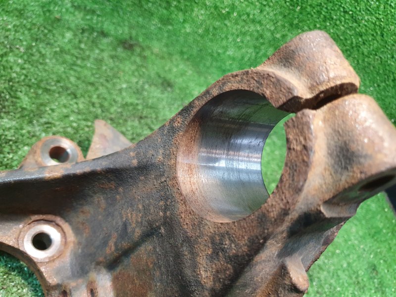 Кулак поворотный левый, 2000 рублей, Фроловское