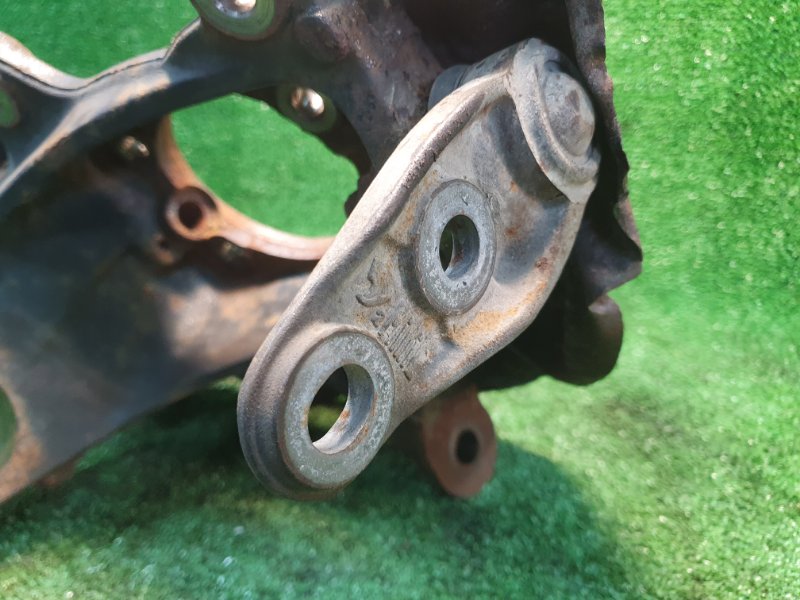 Кулак поворотный правый, 2000 рублей, Фроловское