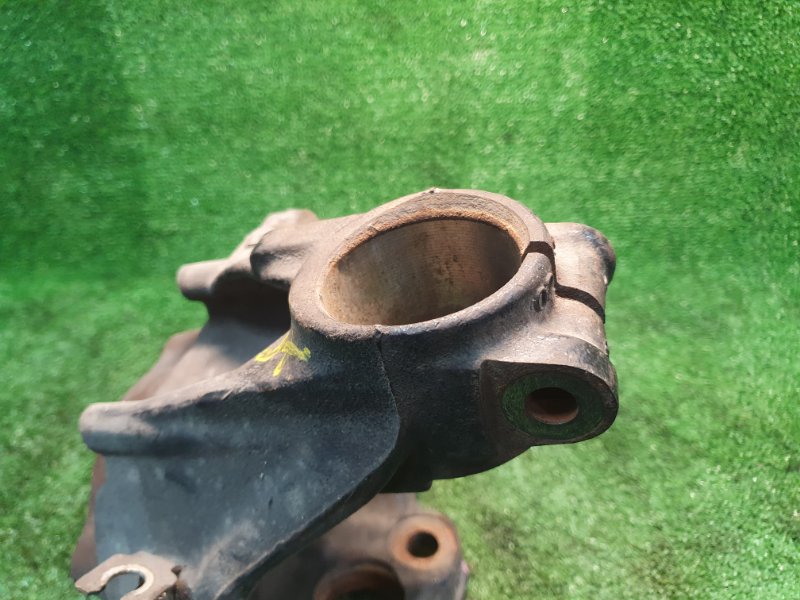 Кулак поворотный правый, 3000 рублей, Фроловское