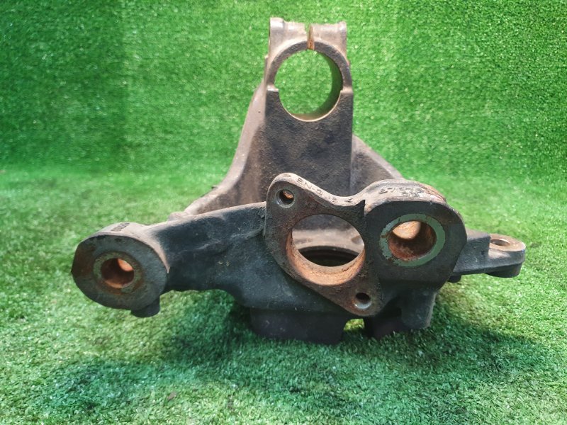 Кулак поворотный правый, 3000 рублей, Фроловское