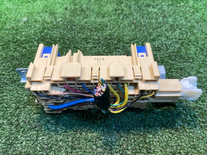 Блок предохранителей, 1000 рублей, Фроловское