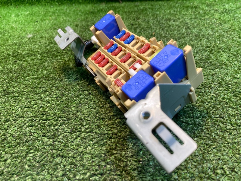 Блок предохранителей, 1000 рублей, Фроловское