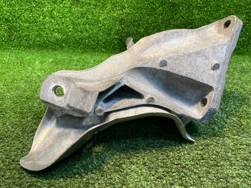 Кронштейн двигателя, 1350 рублей, Фроловское