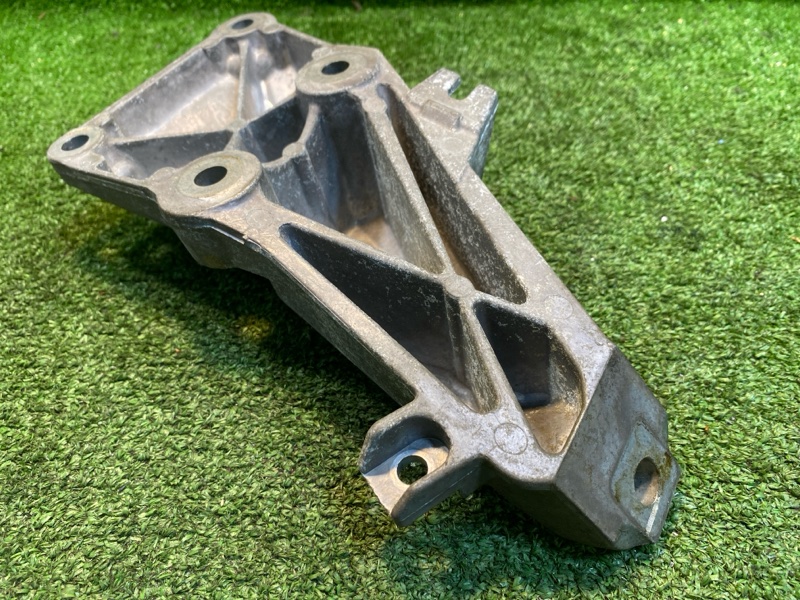 Кронштейн двигателя, 1250 рублей, Фроловское