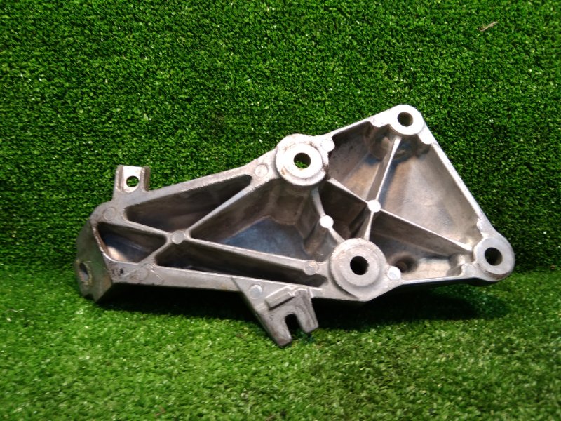 Кронштейн двигателя, 800 рублей, Фроловское