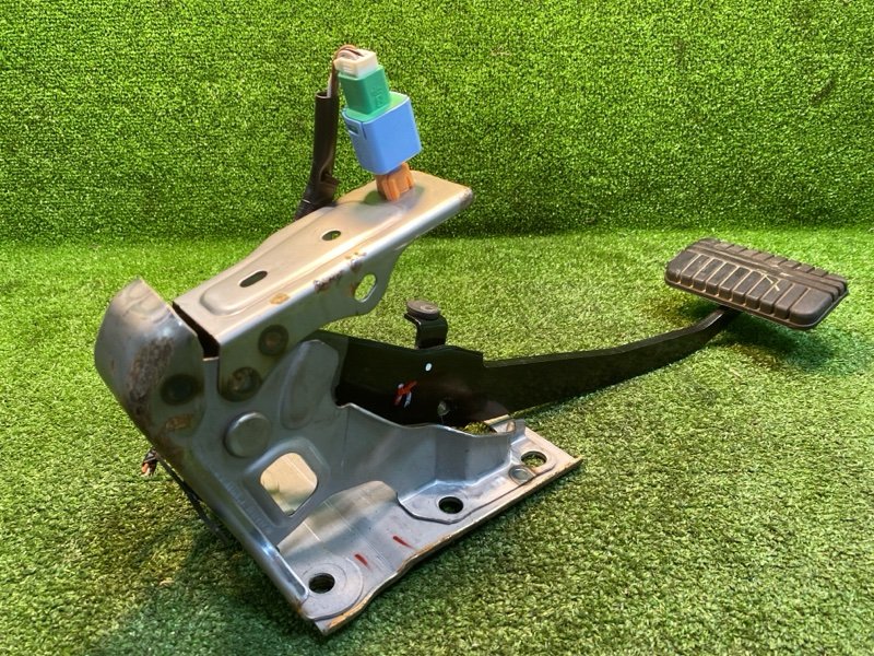 Педаль тормоза, 1500 рублей, Фроловское