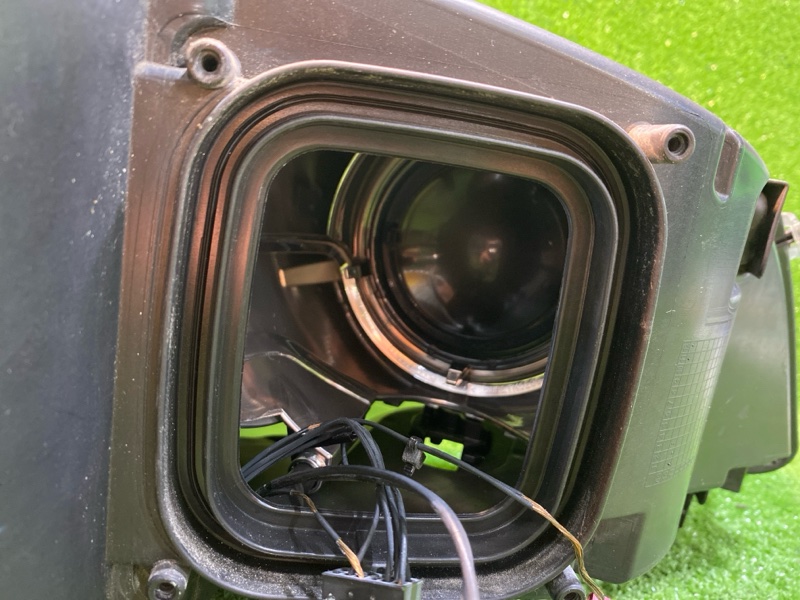 Фара ксеноновая, 8500 рублей, Фроловское