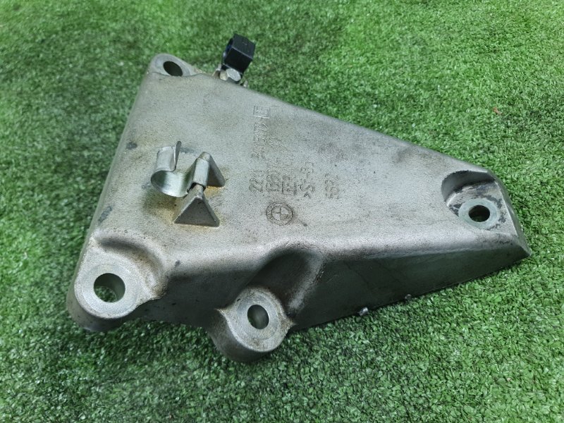 Кронштейн двигателя, 900 рублей, Фроловское