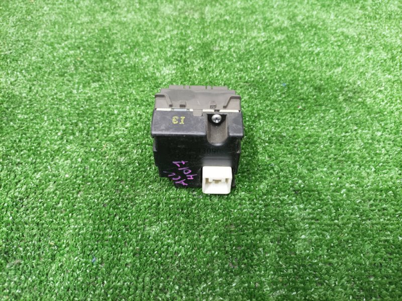 кнопка включения аварийной сигнализации, 800 рублей, Красноярск