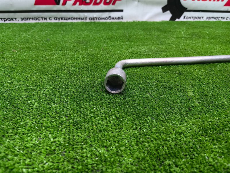 Ключ балонный, 600 рублей, Красноярск