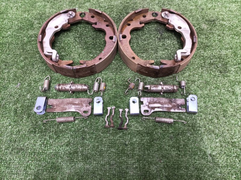 Колодки стояночного тормоза, 2500 рублей, Красноярск