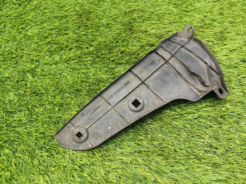 Подкрылок, 1500 рублей, Красноярск