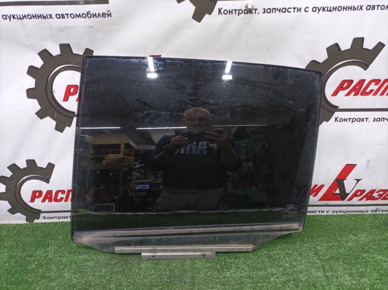 стекло боковое, 1500 рублей, Красноярск