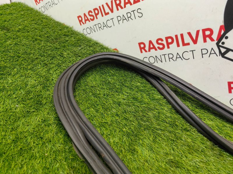 уплотнитель двери багажника, 2000 рублей, Красноярск