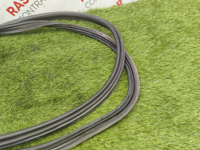 уплотнитель двери багажника, 2000 рублей, Красноярск